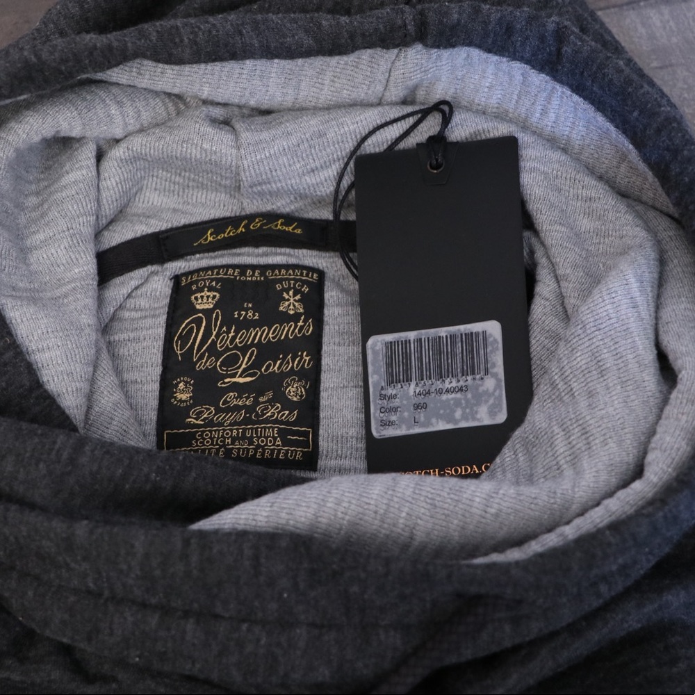 Scotch & Soda Twisted Neck Hoodie - Large - Picture 8 of 8